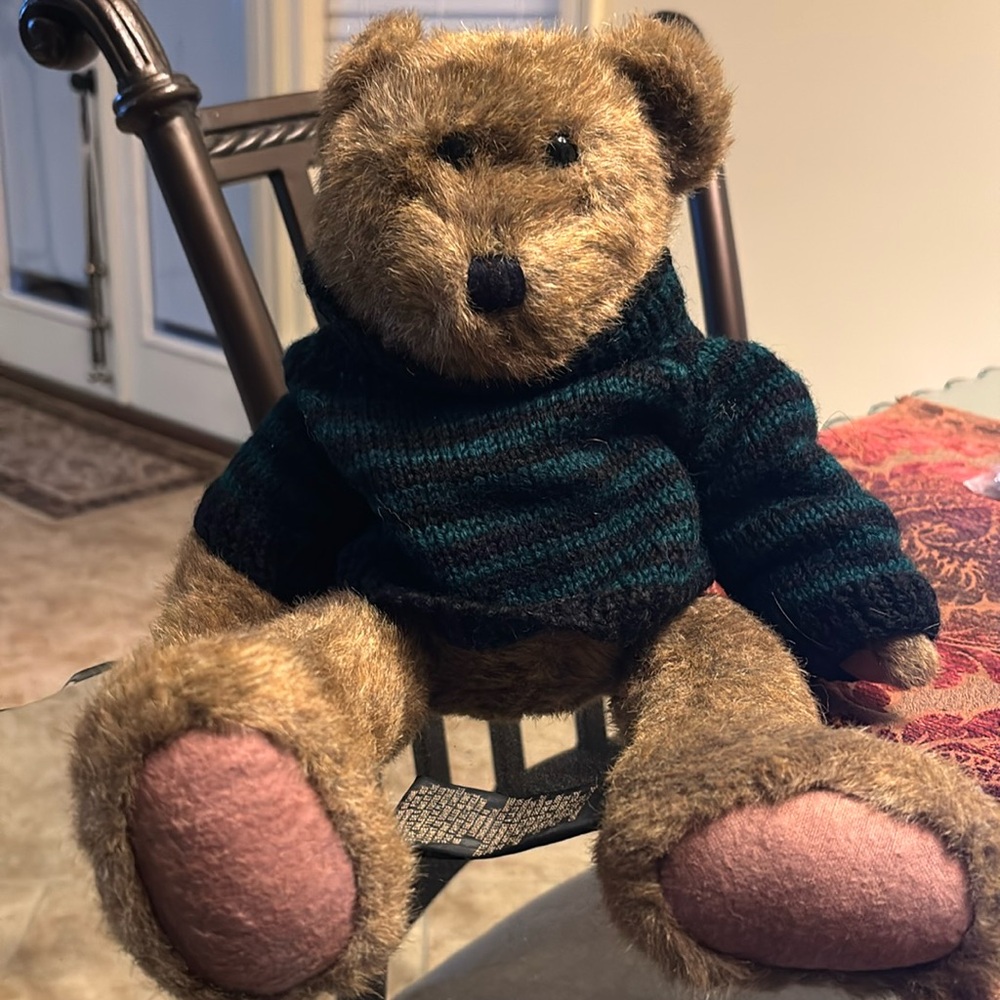 1996 Boyds 16” Bear Banana Republic XMAS limited